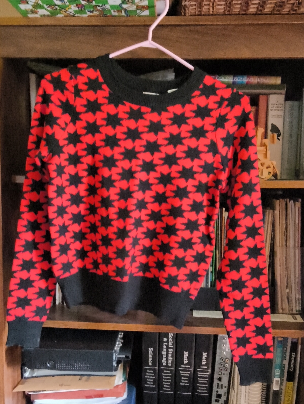 Red & Black Star-Print Crewneck Sweater